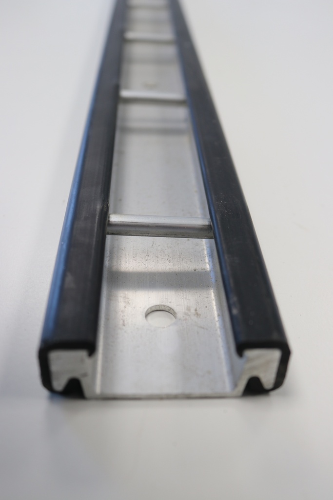 Rail à échelle aluminium avec protection PVC NOIR longueur de 2 Mètres